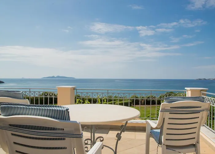 Waterfront 5br Near Porto Heli By Jj Hospitality Kouverta